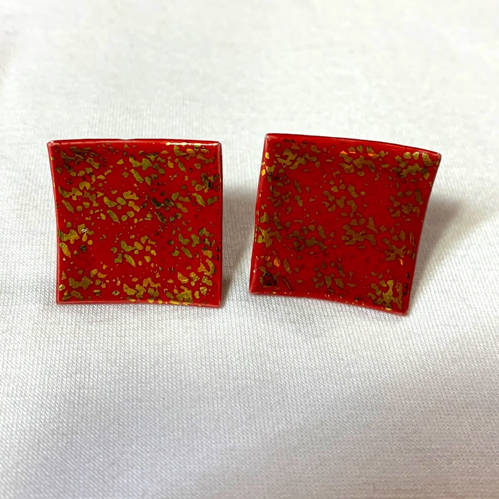Vintage red and gold screw back earrings